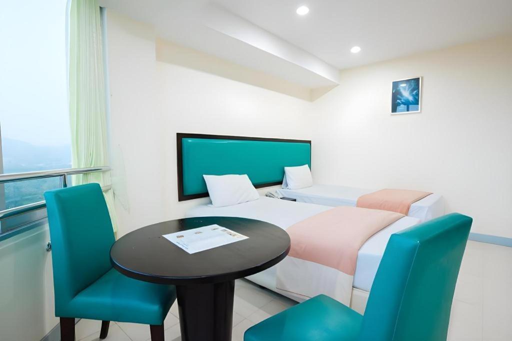 Nice Beach Hotel Rayong Eksteriør bilde