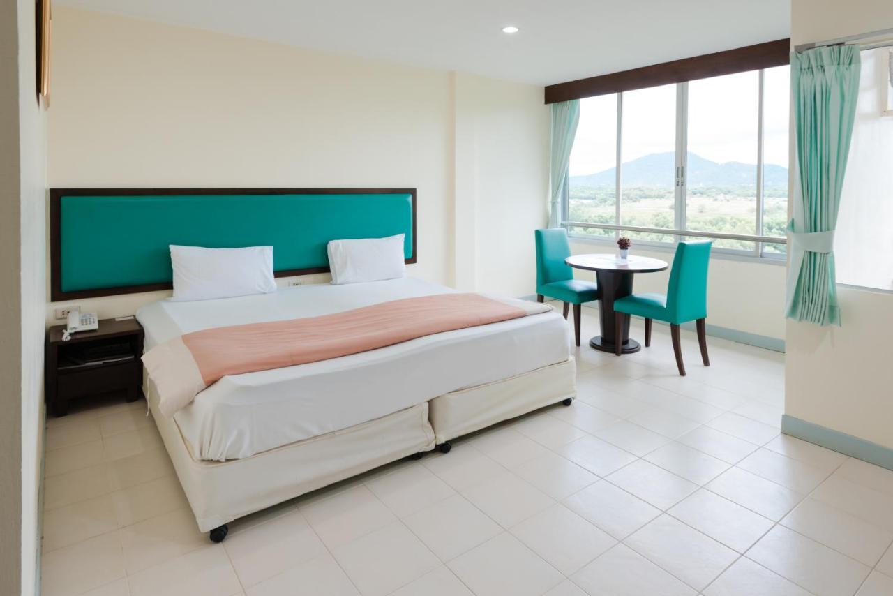 Nice Beach Hotel Rayong Eksteriør bilde